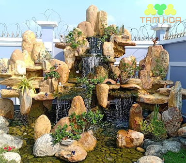 Hòn non bộ thác nước trang trí khuân viên