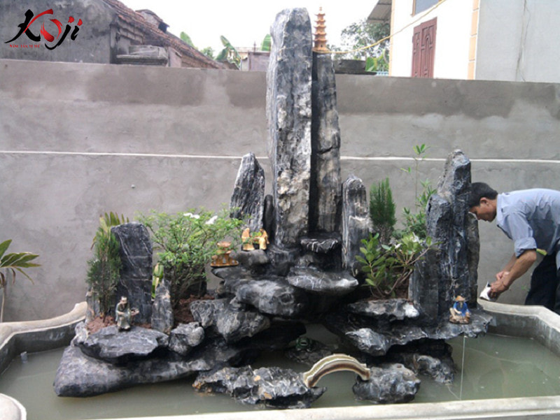 Các món đồ trang trí hồ cá ngoài trời được ưa chuộng nhất hiện nay