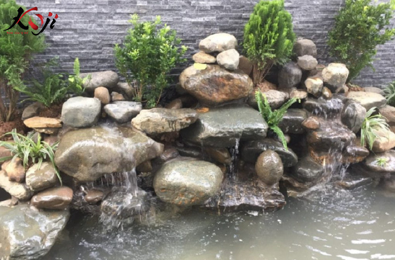 Các món đồ trang trí hồ cá ngoài trời được ưa chuộng nhất hiện nay