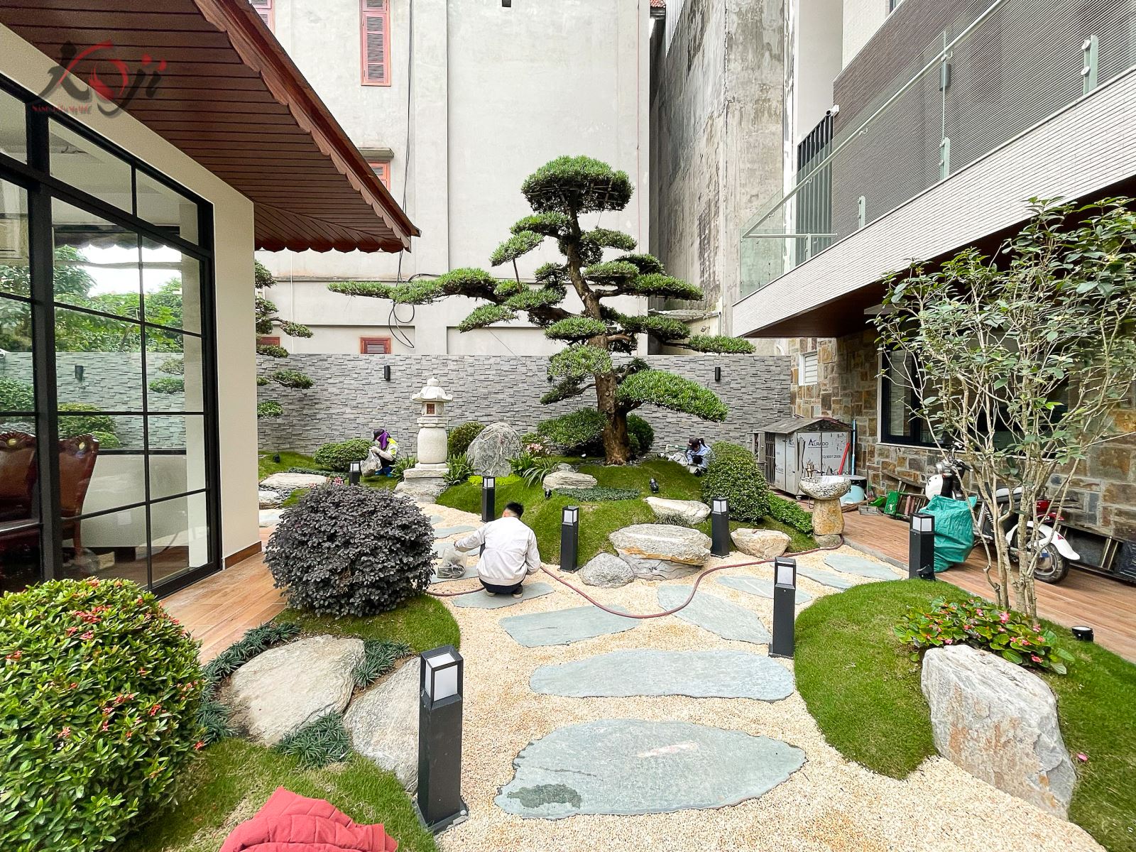 thiết kế sân vườn