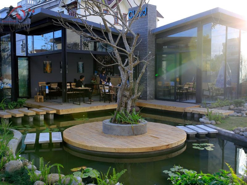 thiết kế sân vườn