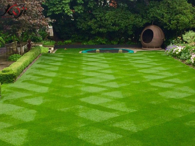 thiết kế đồi cỏ sân vườn