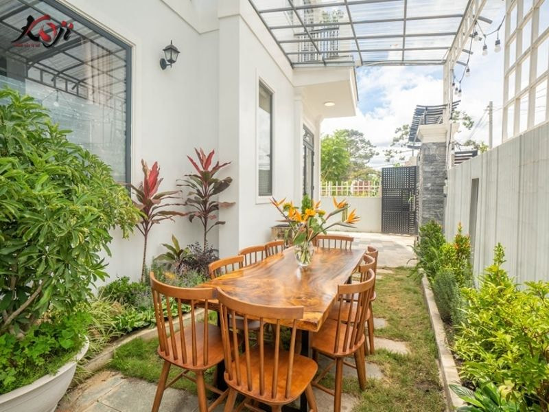 Thiết kế sân vườn nhà ống