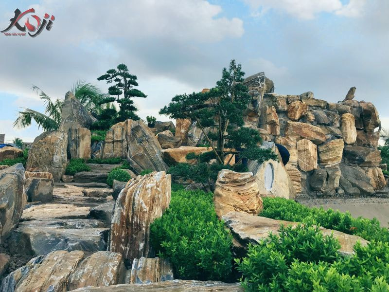 mẫu hòn non bộ ngoài trời