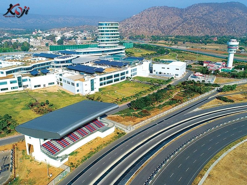 thiết kế sân vườn