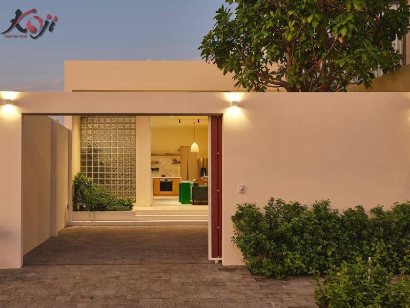 sân vườn sau nhà