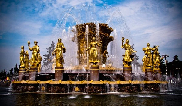 Những đài phun nước nổi tiếng ấn tượng nhất châu Âu