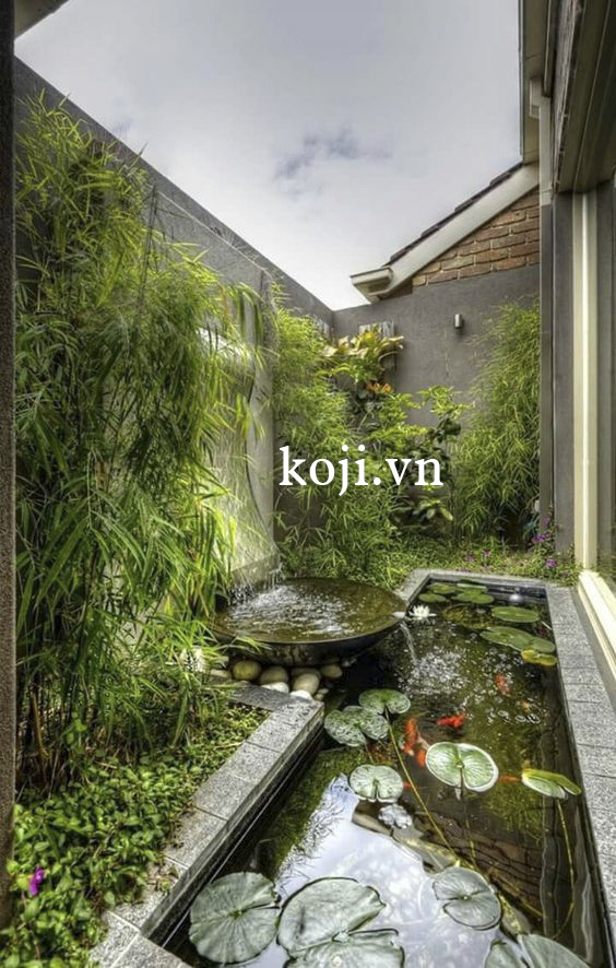 Phong cách sân vườn Nhật Bản với hồ nước điểm xuyến cây hoa