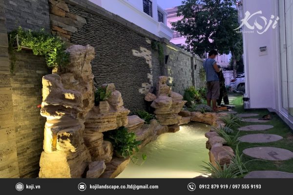 Vận hành thử hệ thống đèn điện hồ cá sân vườn sau khi hoàn thành