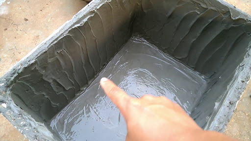 Tráng xi măng trong thùng xốp