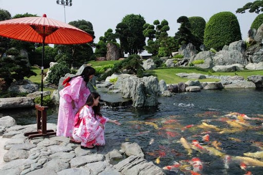 Thiếu nữ khoe ảnh với bộ Yukata của Nhật bản